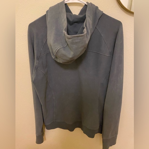 Hooded pullover - Picture 2 of 3